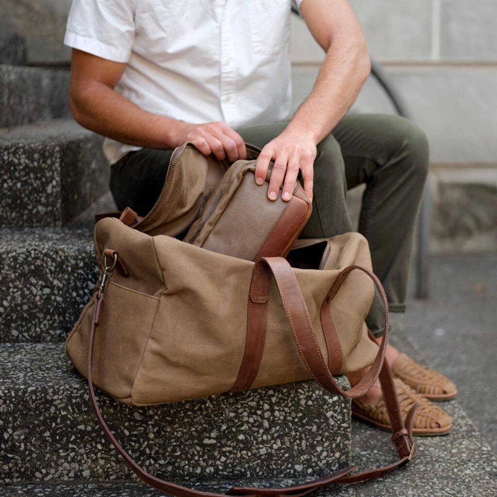 Nisolo Luis Weekender Bag